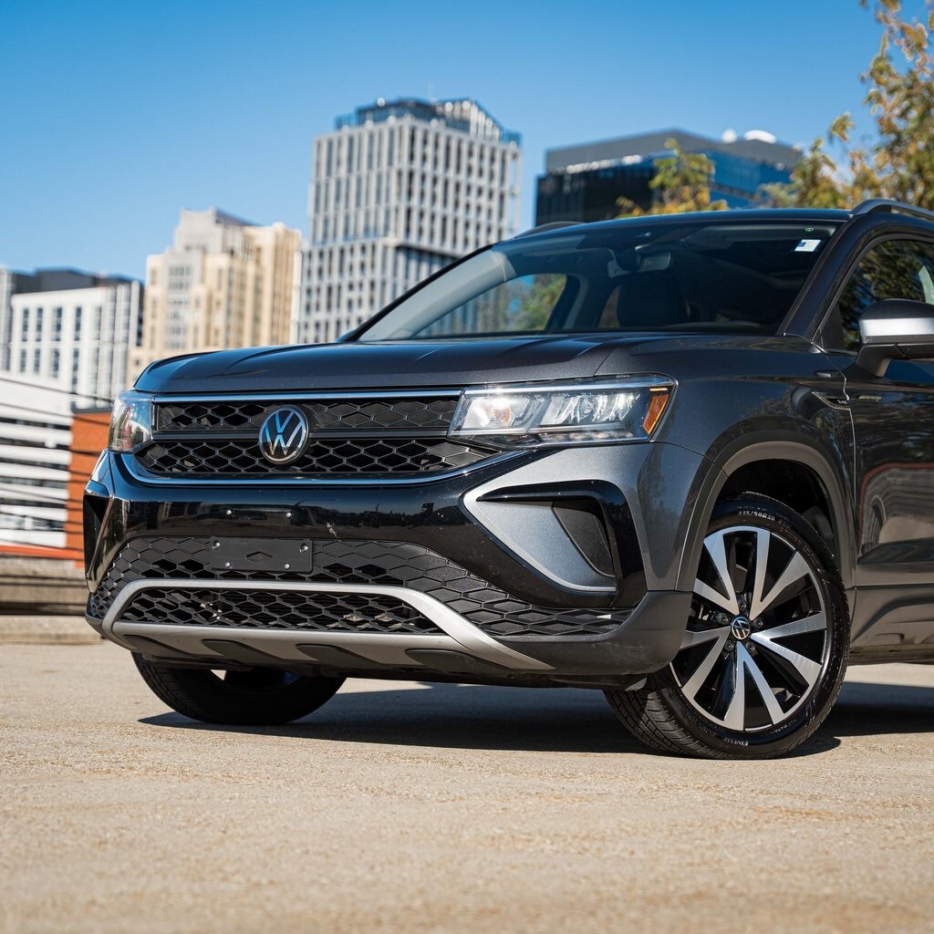 Used 2023 Volkswagen Taos 1.5T SE SUV