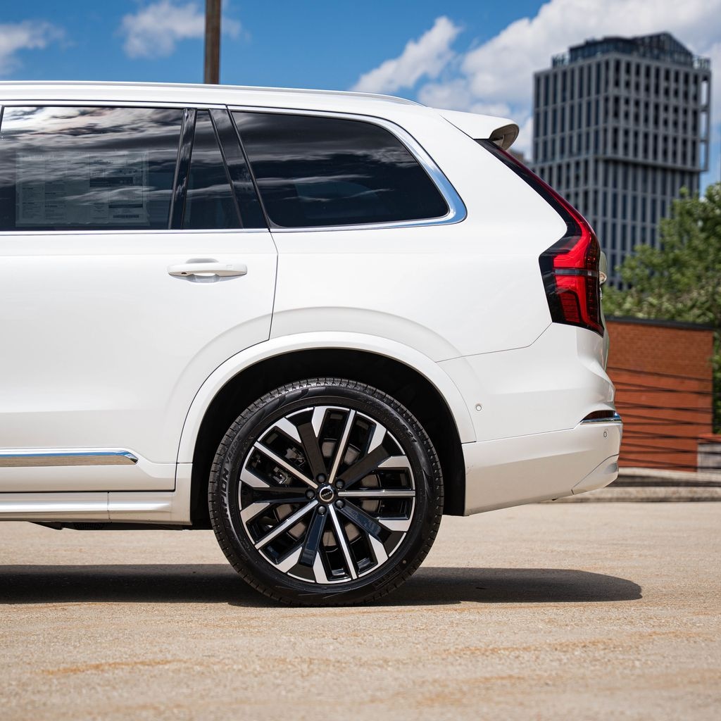 New 2026 Volvo XC90 plug-in hybrid T8 Ultra 6-Seater SUV