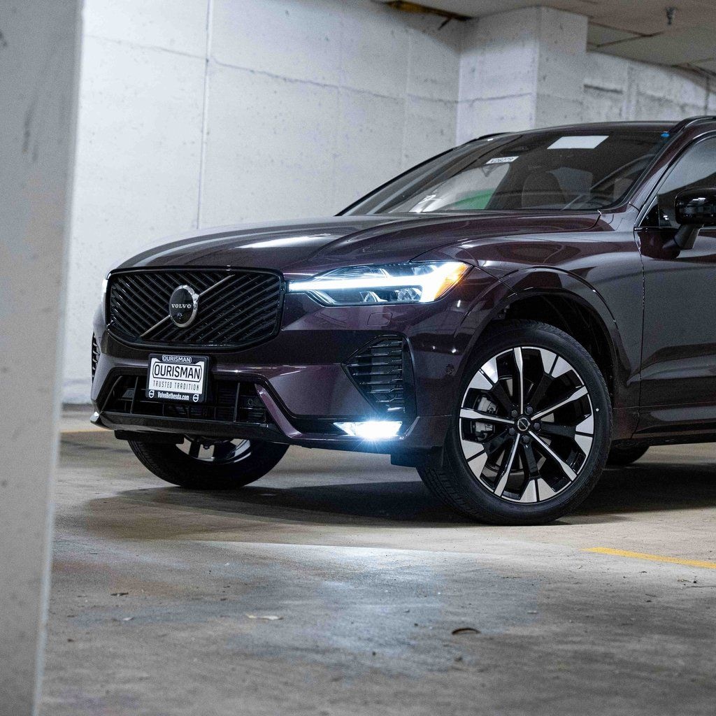 New 2026 Volvo XC60 B5 Plus SUV