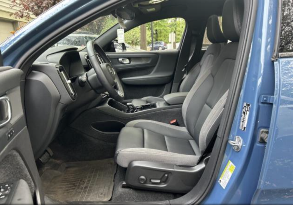 Used 2023 Volvo C40 Recharge Pure Electric Twin Core SUV