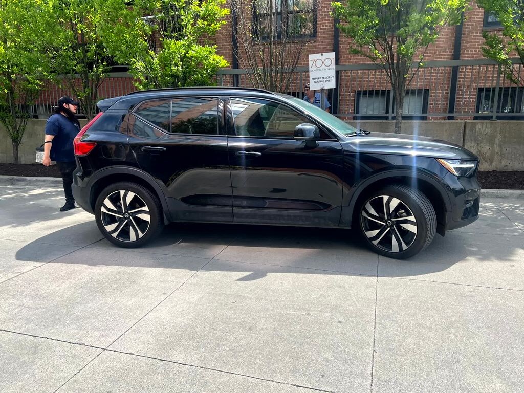 Used 2023 Volvo XC40 B5 Plus Dark Theme SUV