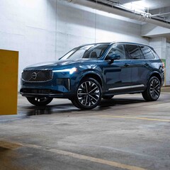 2026 Volvo XC90 plug-in hybrid T8 Plus 7-Seater eAWD SUV