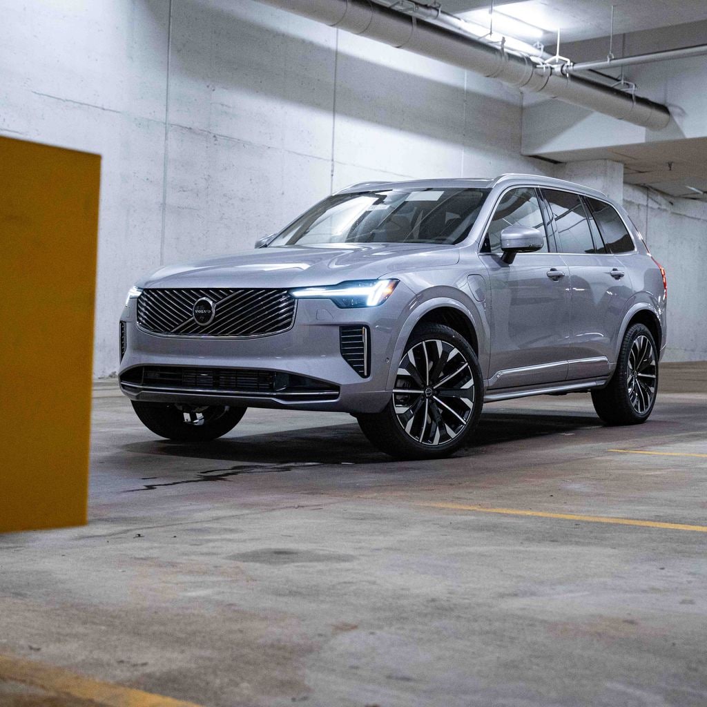New 2026 Volvo XC90 plug-in hybrid T8 Ultra 7-Seater SUV