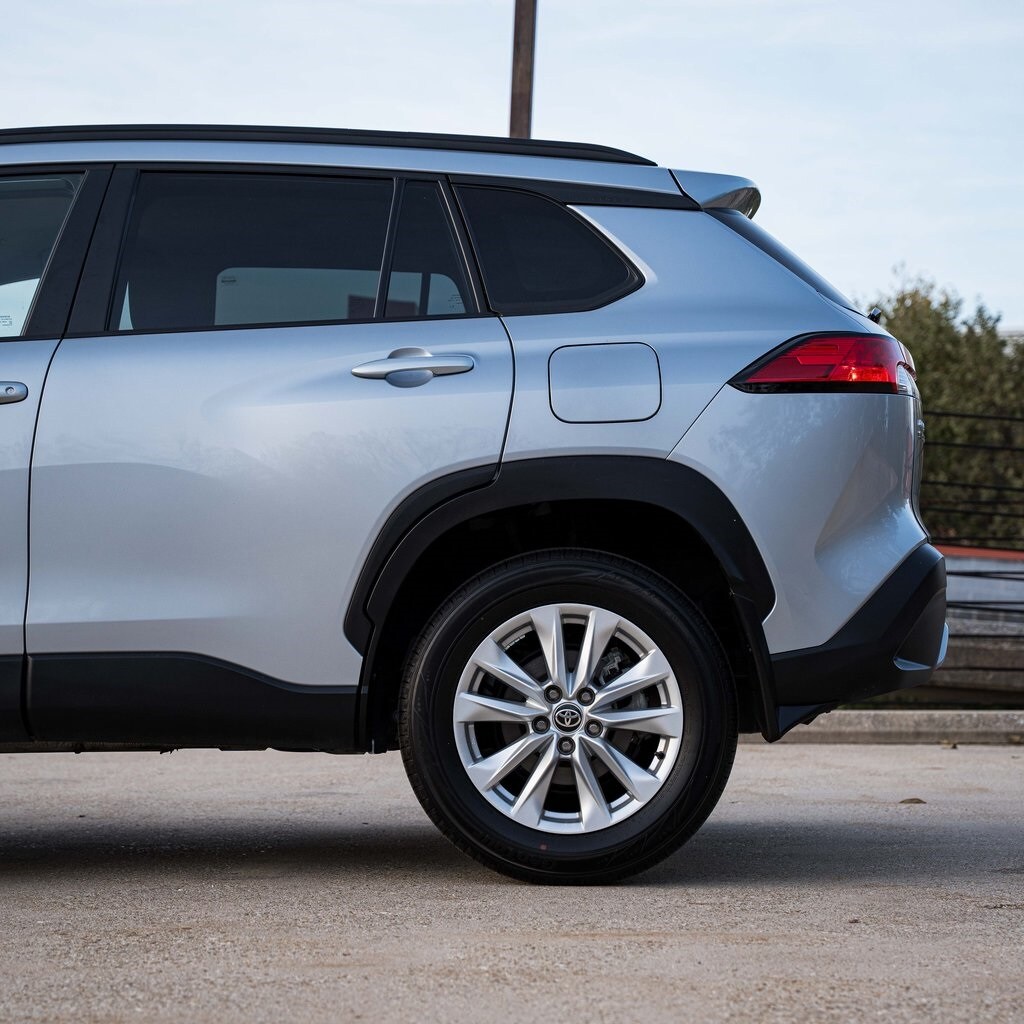 Used 2024 Toyota Corolla Cross LE SUV