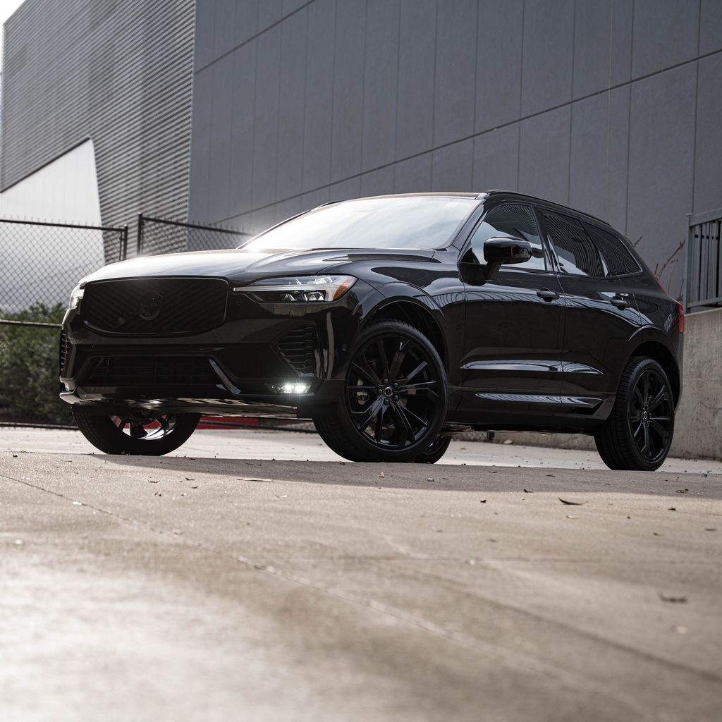 New 2026 Volvo XC60 B5 Ultra Black Edition SUV