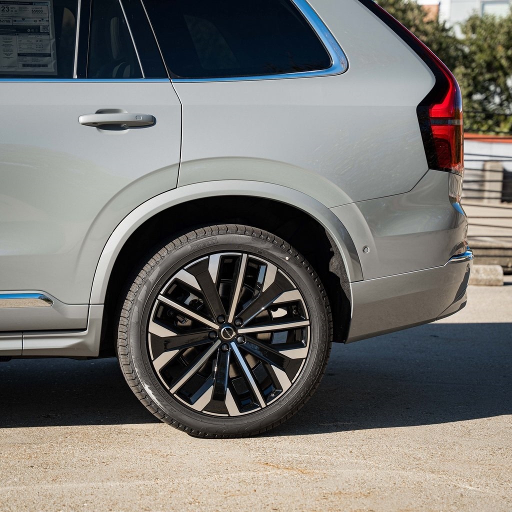 New 2026 Volvo XC90 B6 Ultra 7-Seater SUV