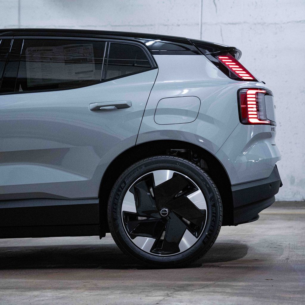 New 2026 Volvo EX30 Twin Motor Plus SUV