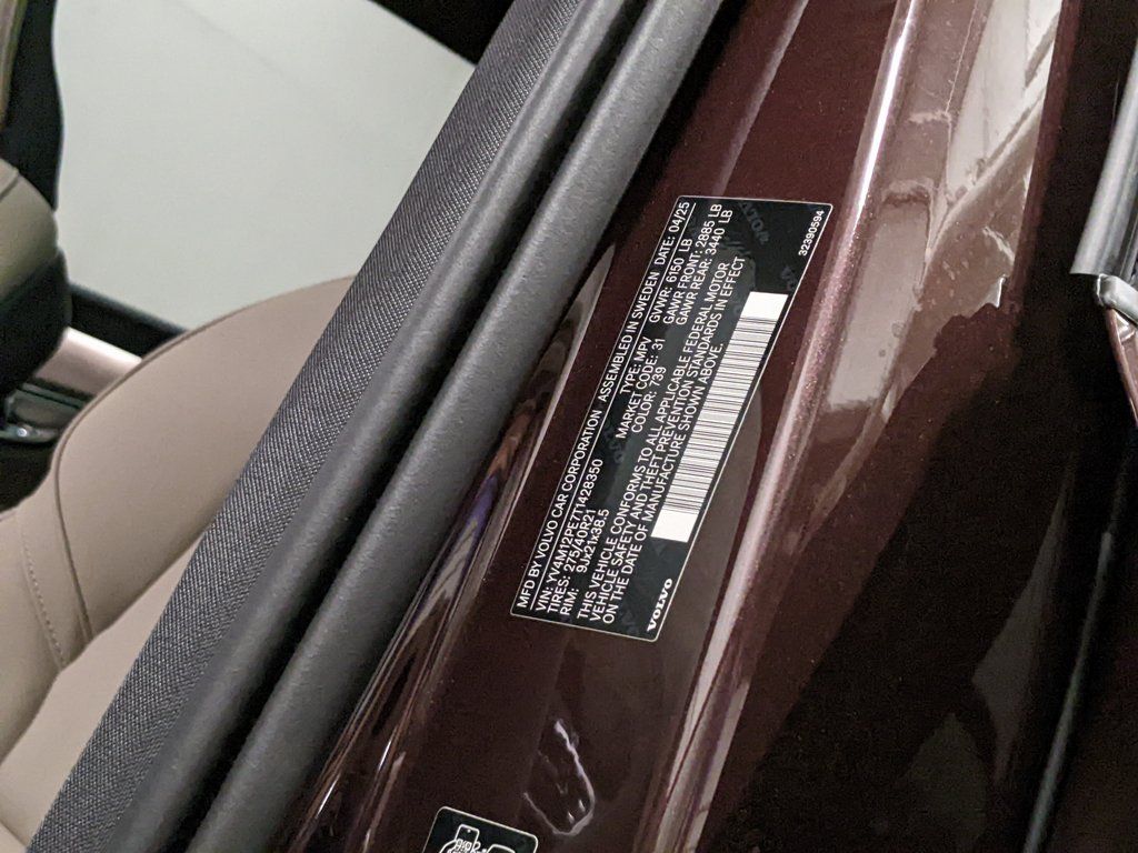 2026 Volvo XC90 Plus - Photo 30