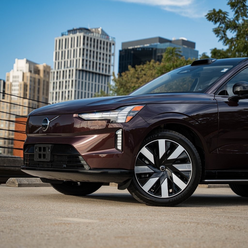 Certified 2025 Volvo EX90 Twin Motor Ultra SUV