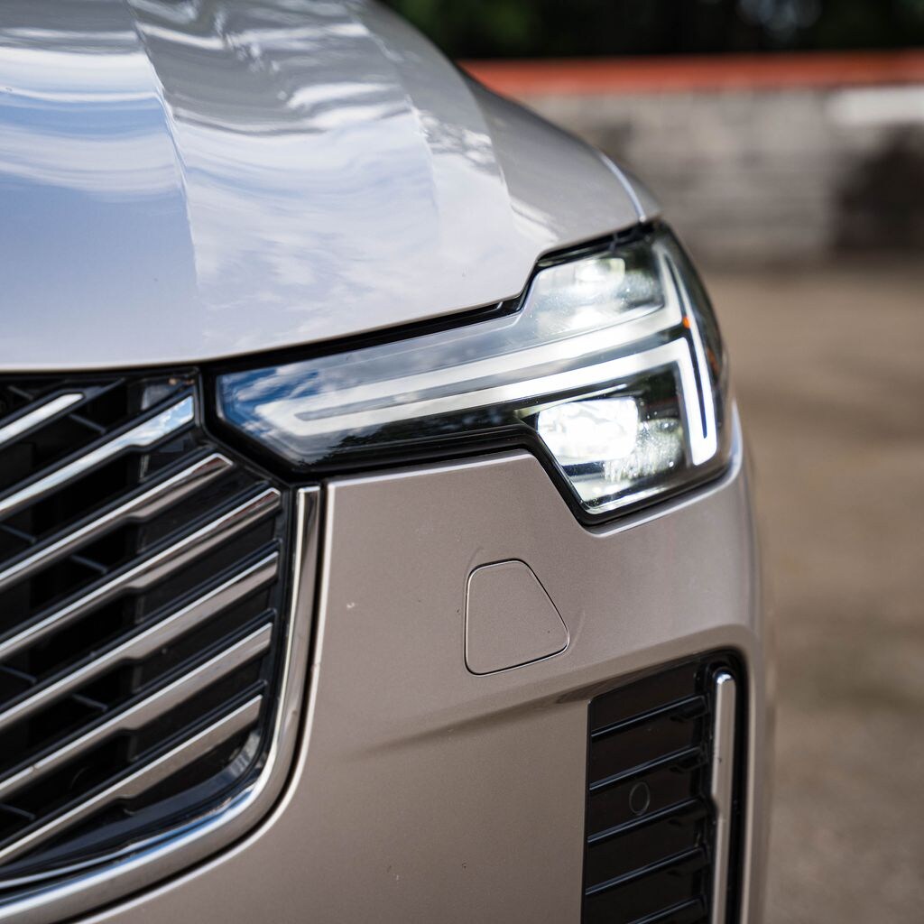 Certified 2025 Volvo XC90 Plug-In Hybrid T8 Plus SUV
