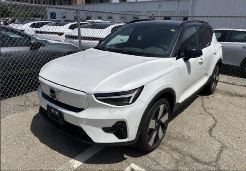 Used 2024 Volvo XC40 Recharge Pure Electric Ultimate SUV