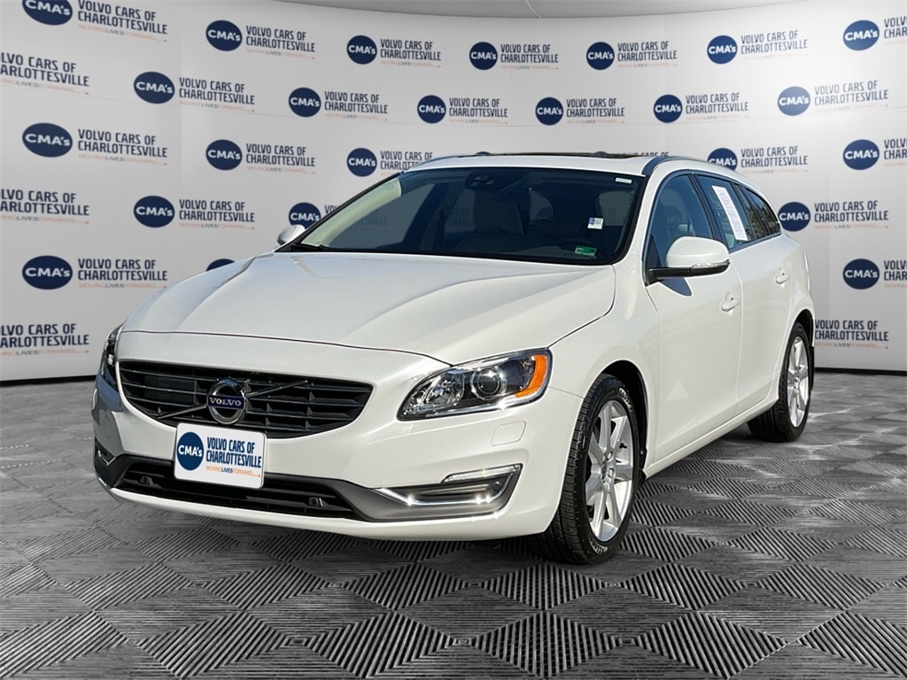 Used 2017 Volvo V60 T5 FWD Platinum Wagon