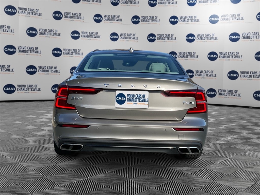 Used 2019 Volvo S60 T6 Momentum Sedan