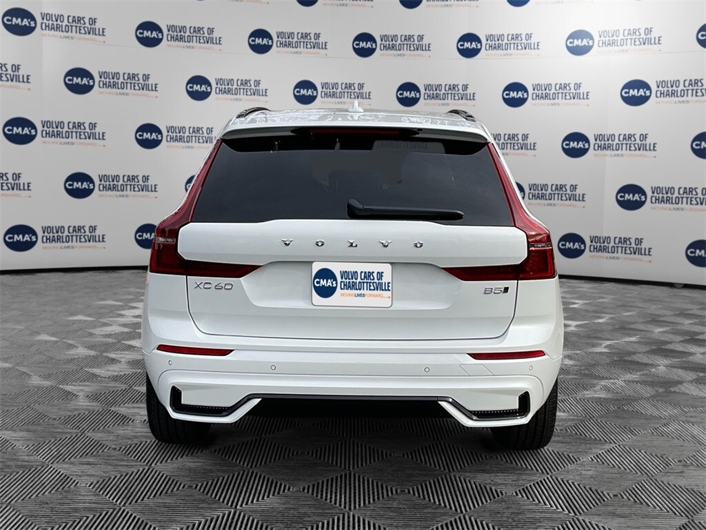New 2026 Volvo XC60 B5 Plus SUV