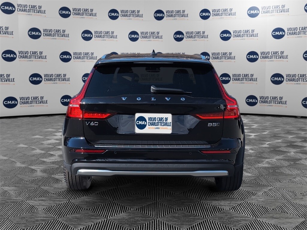 New 2026 Volvo V60 Cross Country B5 Ultra Wagon