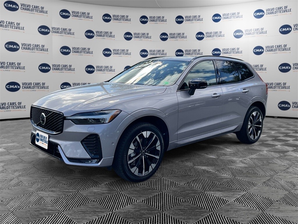 2026 Volvo XC60 Plus's photo