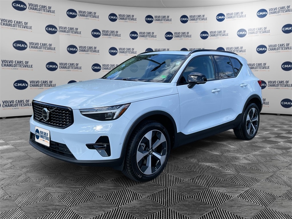 2026 Volvo XC40 Plus's photo