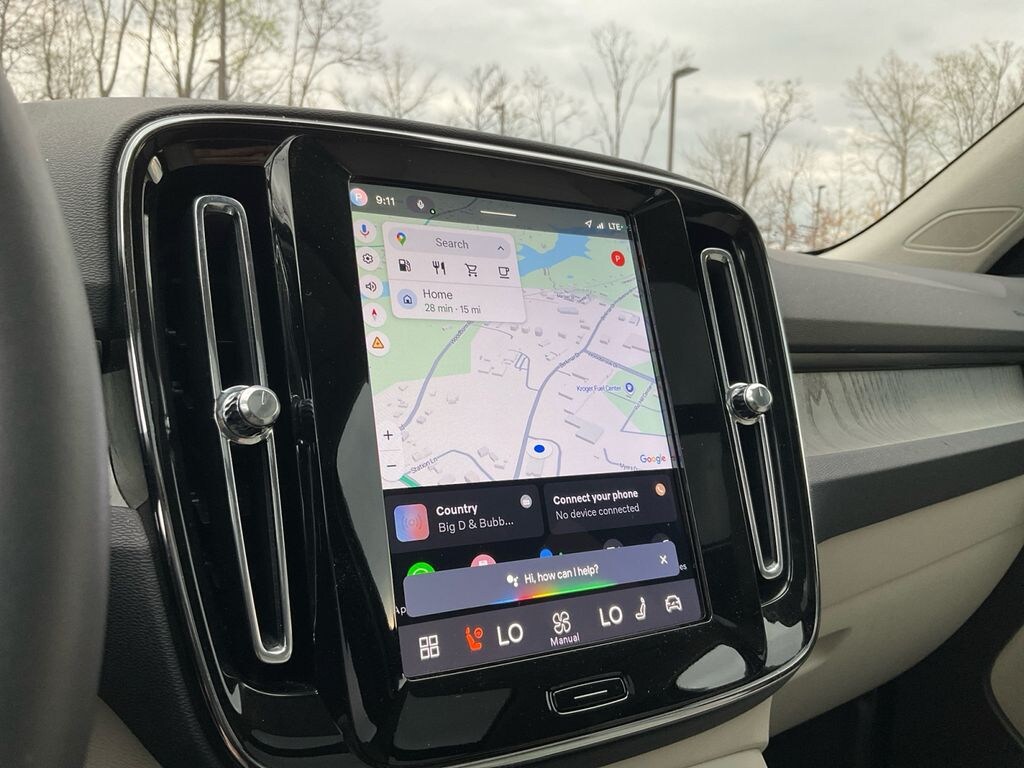 Used 2024 Volvo XC40 B5 Plus Bright SUV