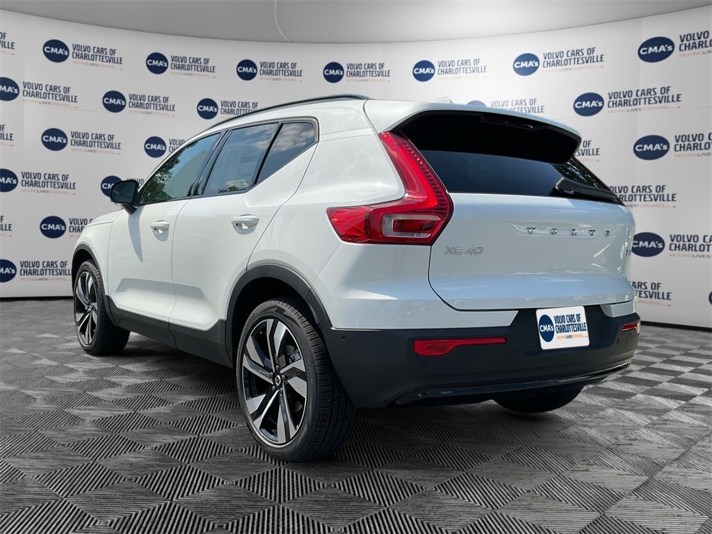Used 2026 Volvo XC40 B5 Plus SUV