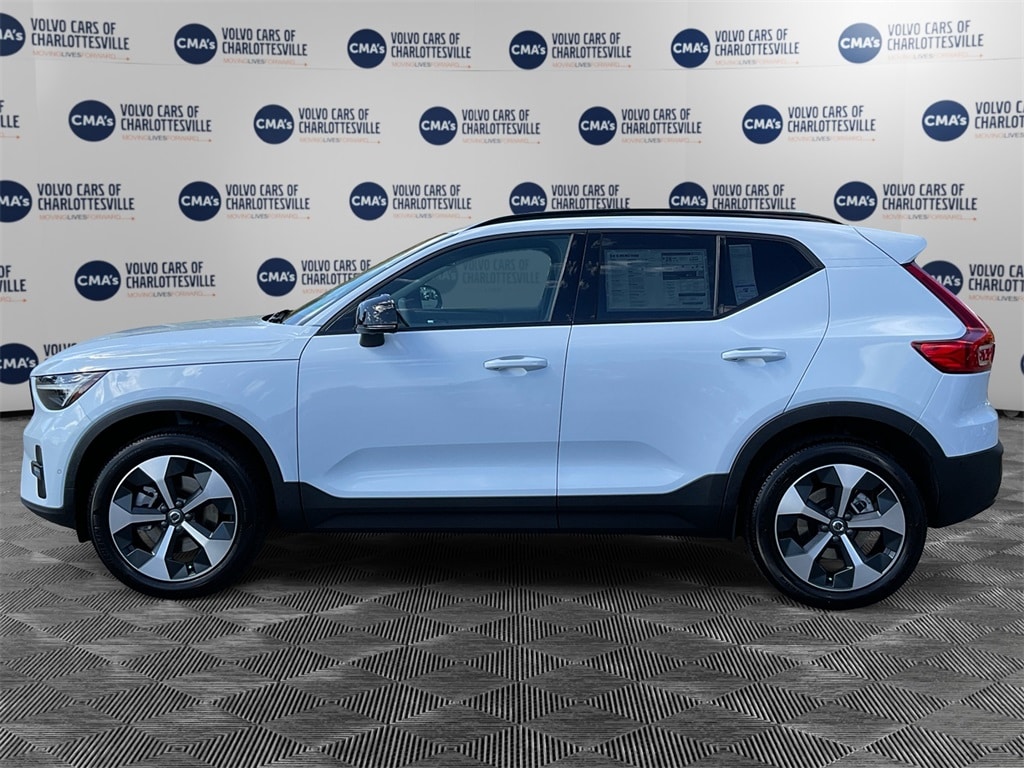 Used 2026 Volvo XC40 B5 Plus SUV