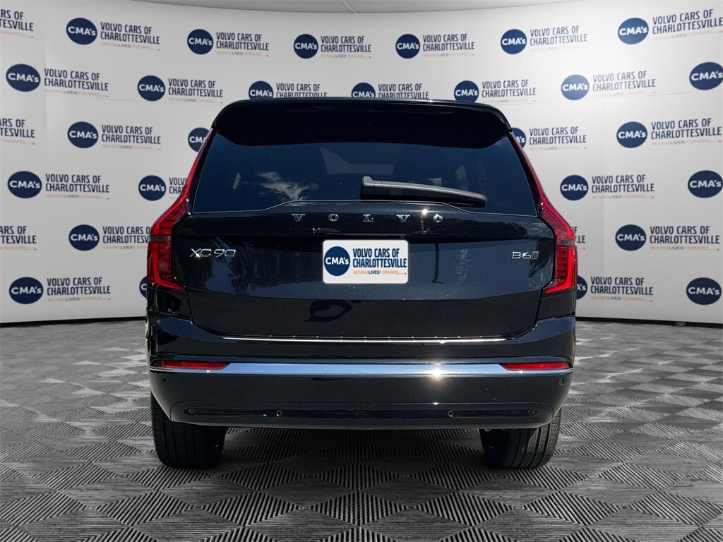 2025 Volvo XC90 AWD Plus photo 4