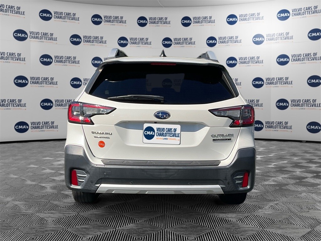 2020 Subaru Outback Touring XT photo 2