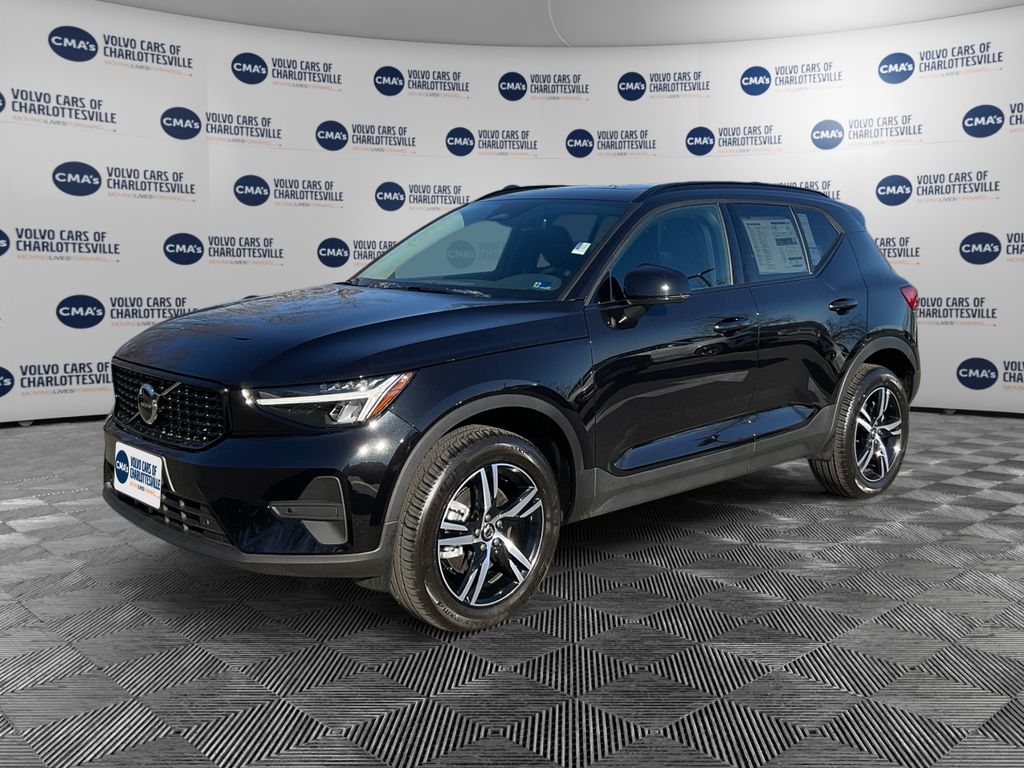 2026 Volvo XC40 B5 Core Dark AWD's photo