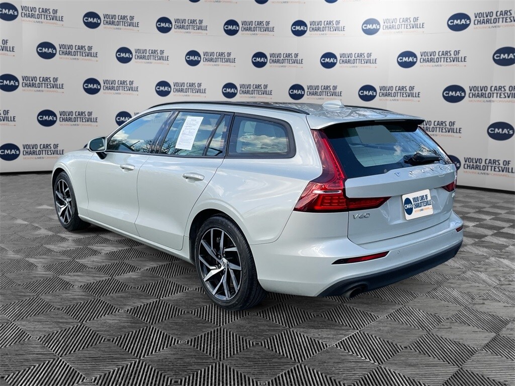 Used 2020 Volvo V60 T5 Momentum Wagon