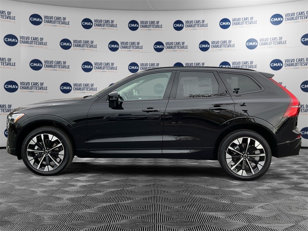2026 Volvo XC60 B5 Plus photo 2