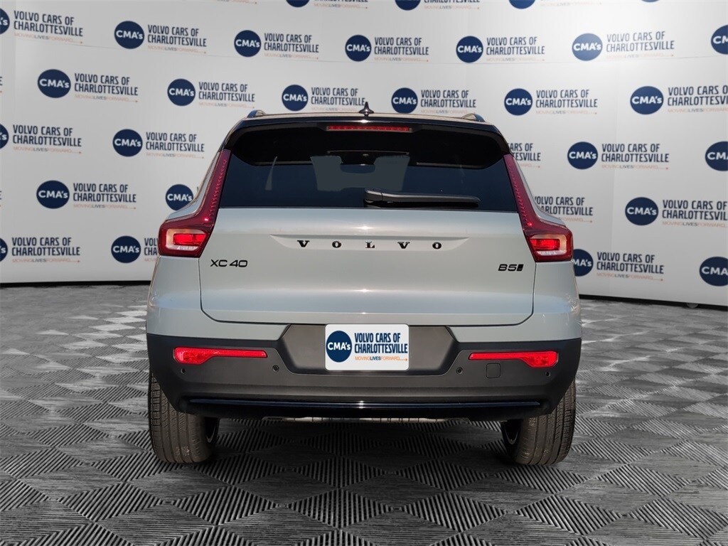 New 2026 Volvo XC40 B5 Ultra Black Edition SUV