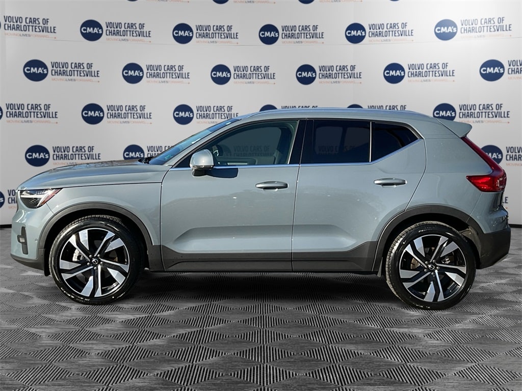 Certified 2023 Volvo XC40 B5 AWD Ultimate Bright SUV