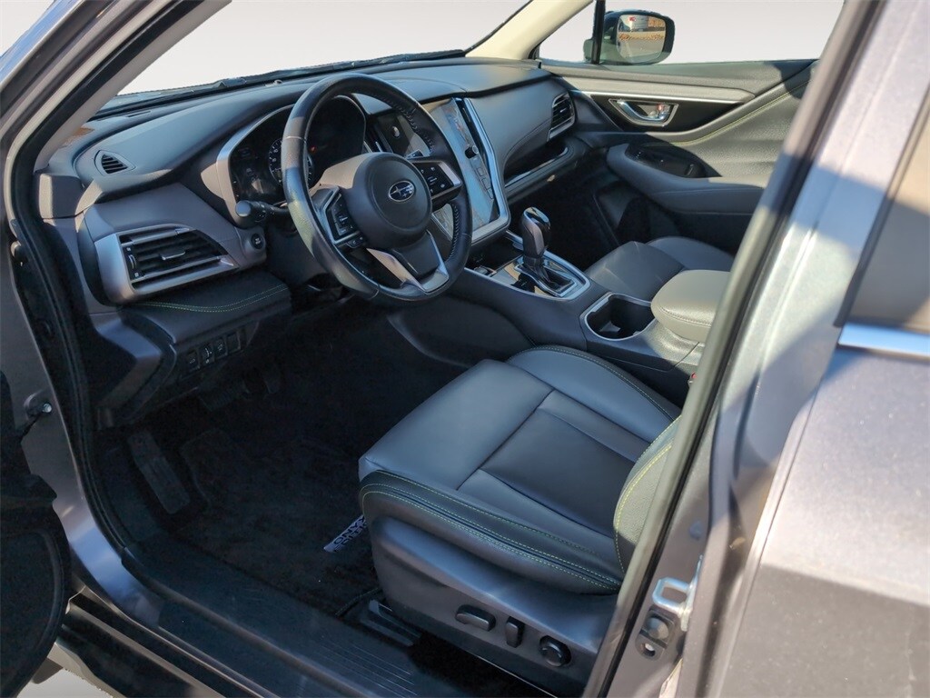 2021 Subaru Outback Onyx Edition XT photo 3