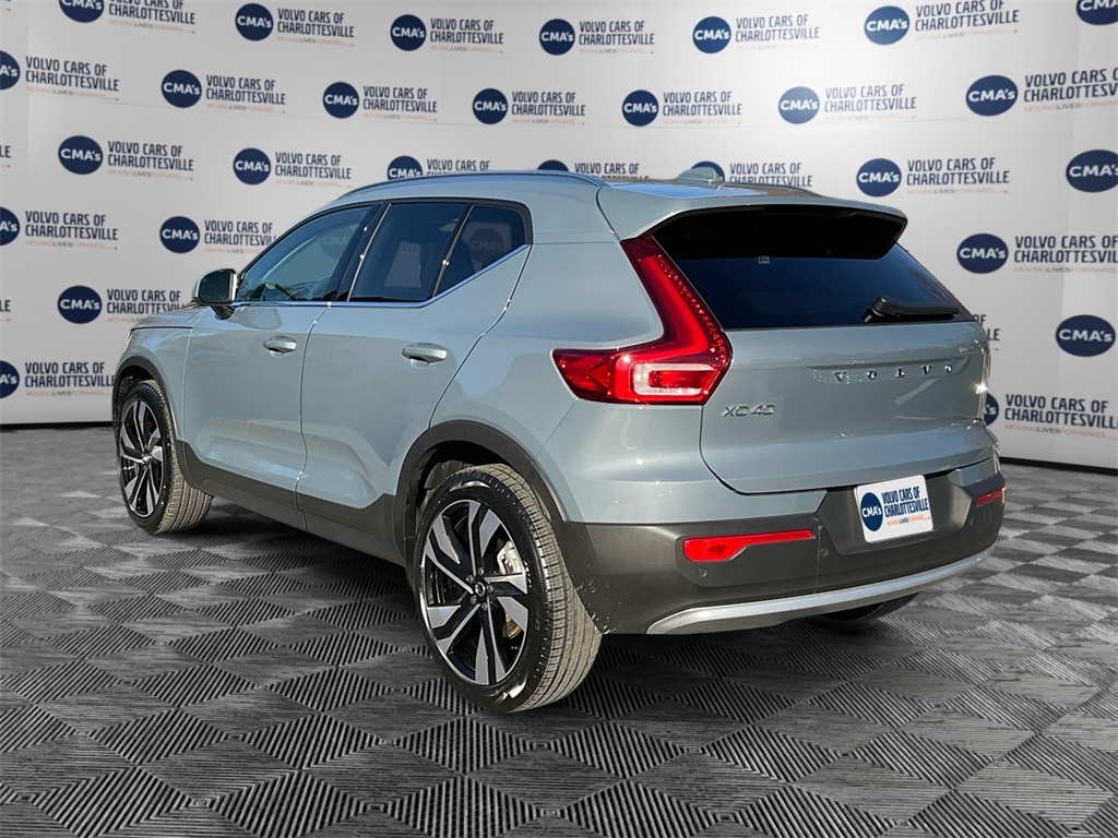 Certified 2023 Volvo XC40 B5 AWD Ultimate Bright SUV