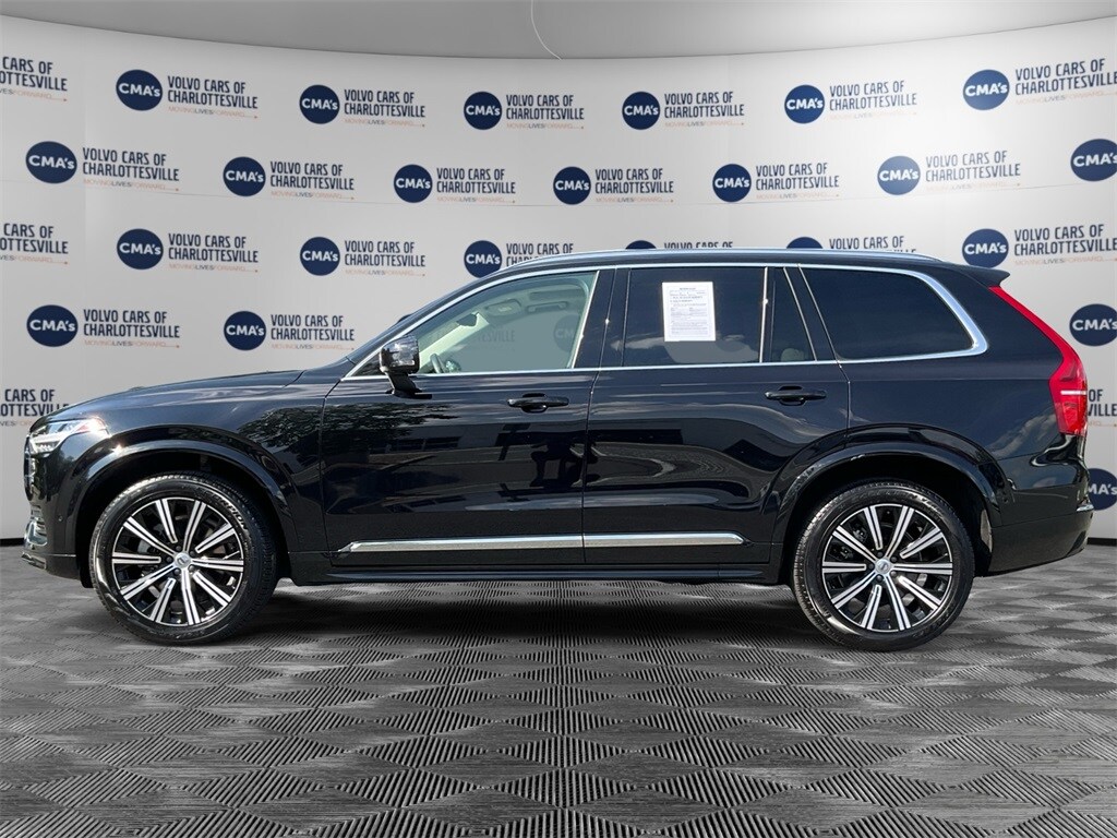 2023 Volvo XC90 AWD Plus photo 2