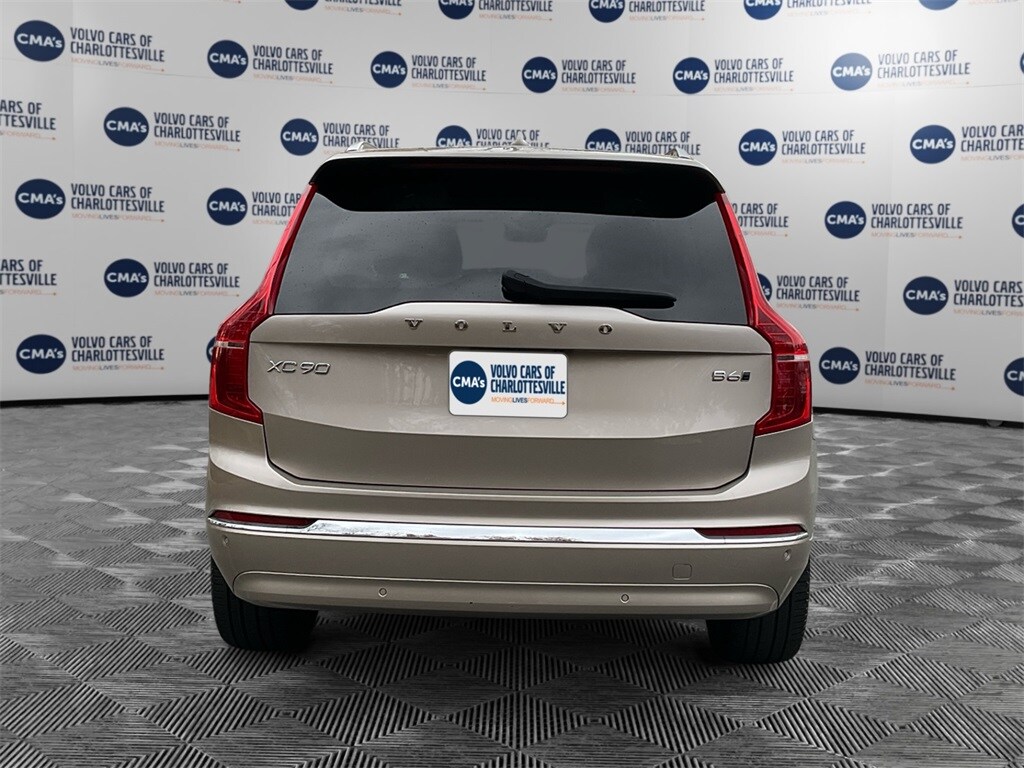 2024 Volvo XC90 Plus photo 3