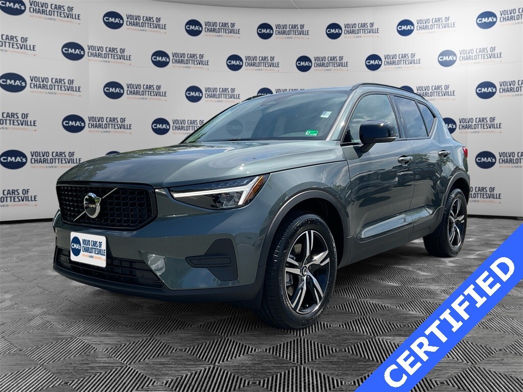 Certified 2026 Volvo XC40 B5 Core SUV