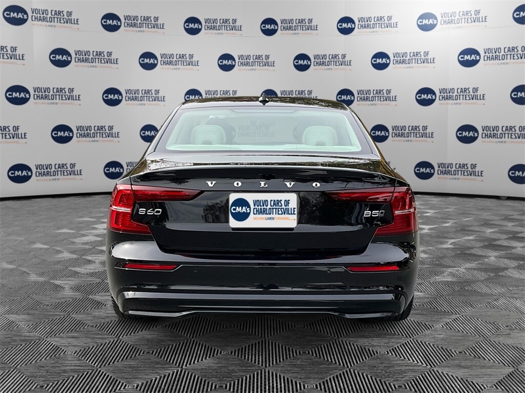 2024 Volvo S60 B5 Core photo 4