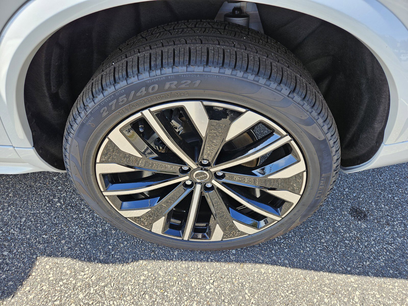 2026 Volvo XC90 Plus - Photo 11