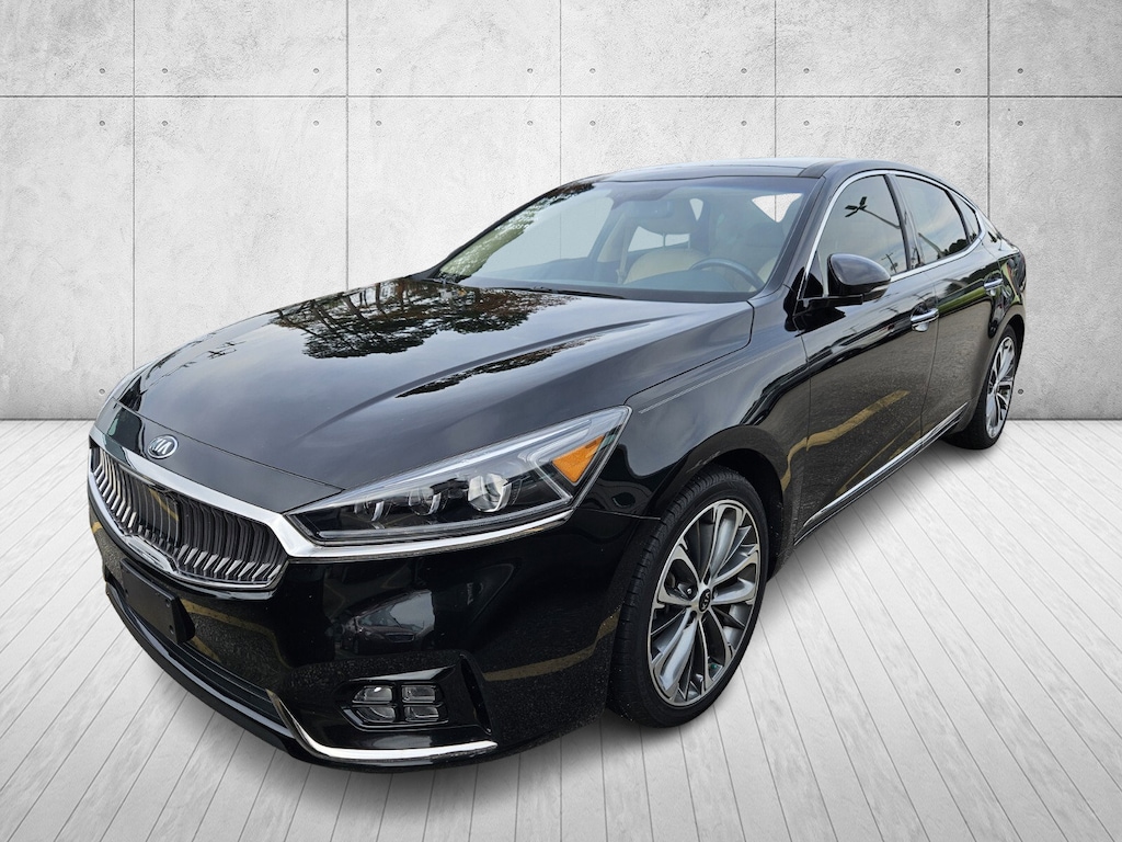 Used 2019 Kia Cadenza Technology Sedan