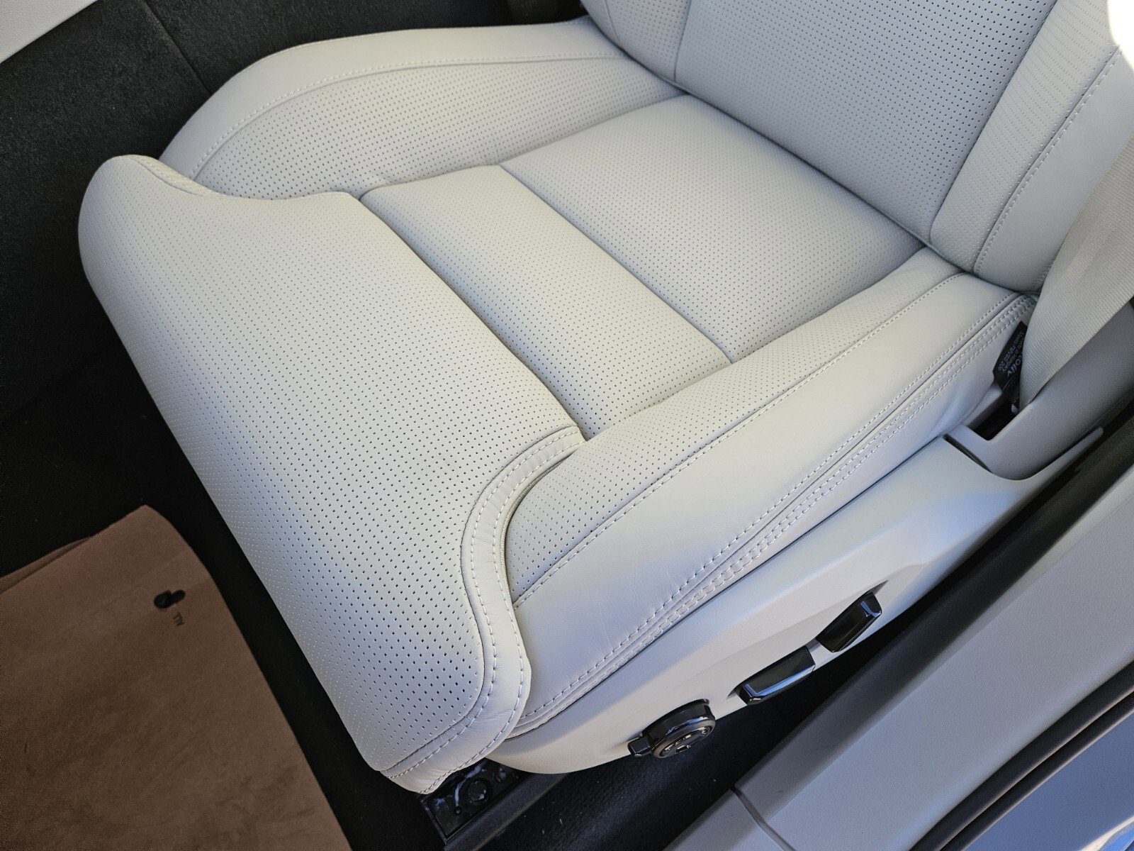 2026 Volvo XC90 Ultra - Photo 8