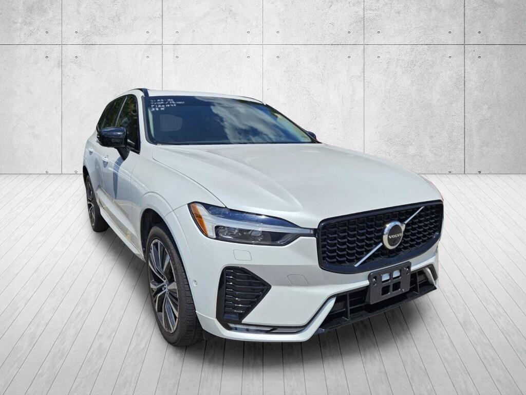 Used 2023 Volvo XC60 Plus Dark Theme B5 AWD Plus Dark Theme