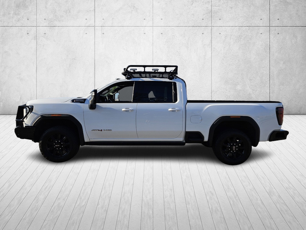 Used 2024 GMC Sierra 2500HD AT4 4WD Crew Cab 159 AT4