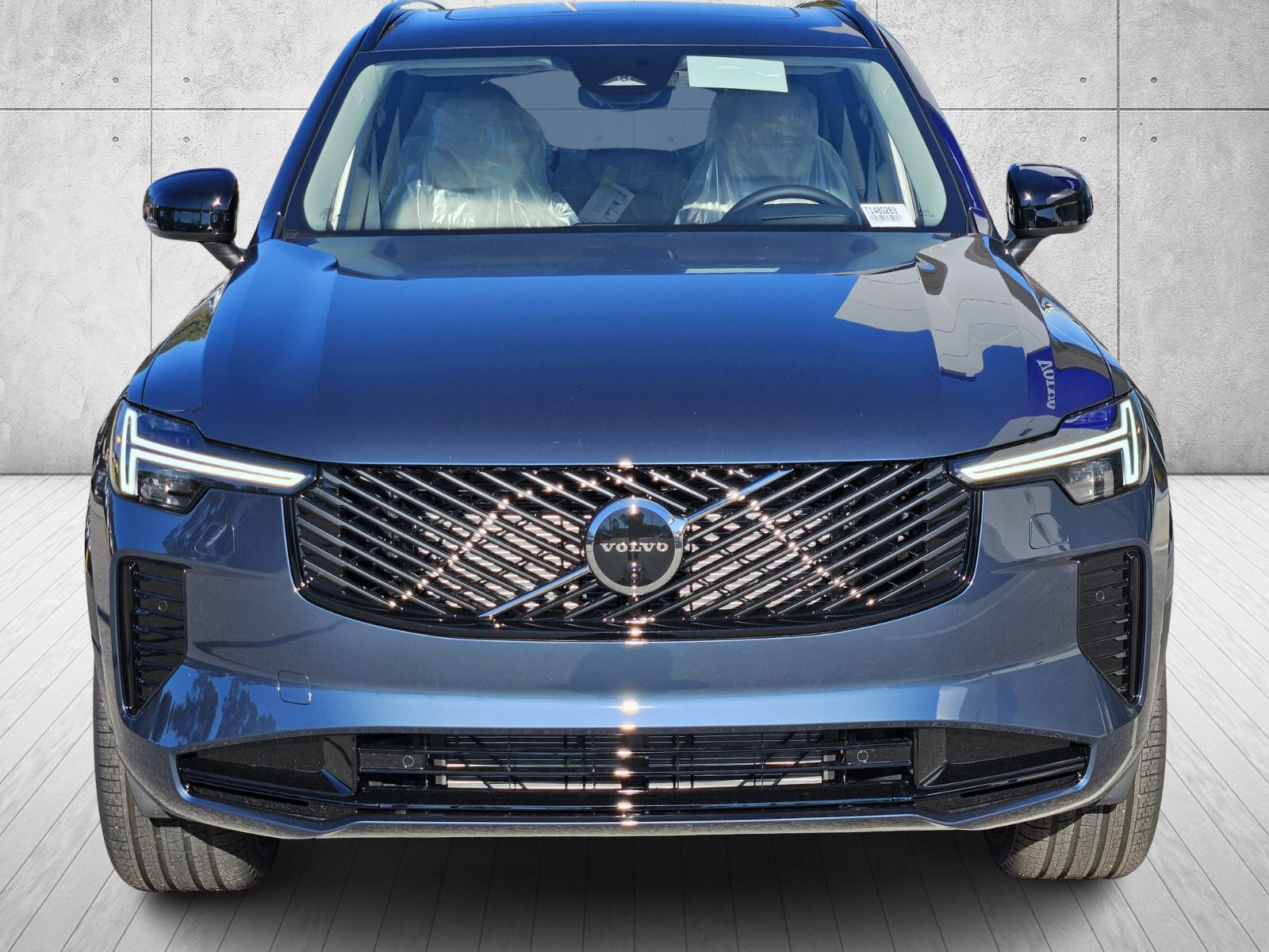 2026 Volvo XC90 Ultra - Photo 2