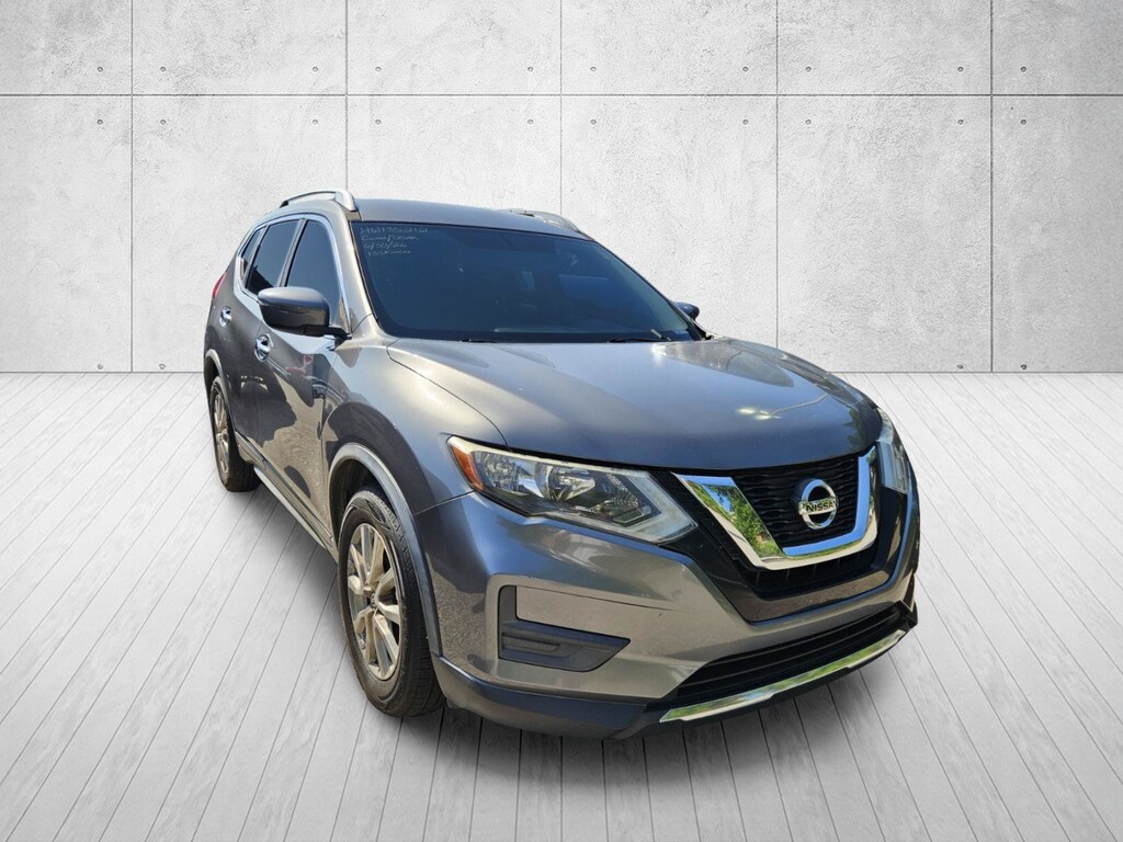 Used 2017 Nissan Rogue SV FWD SV