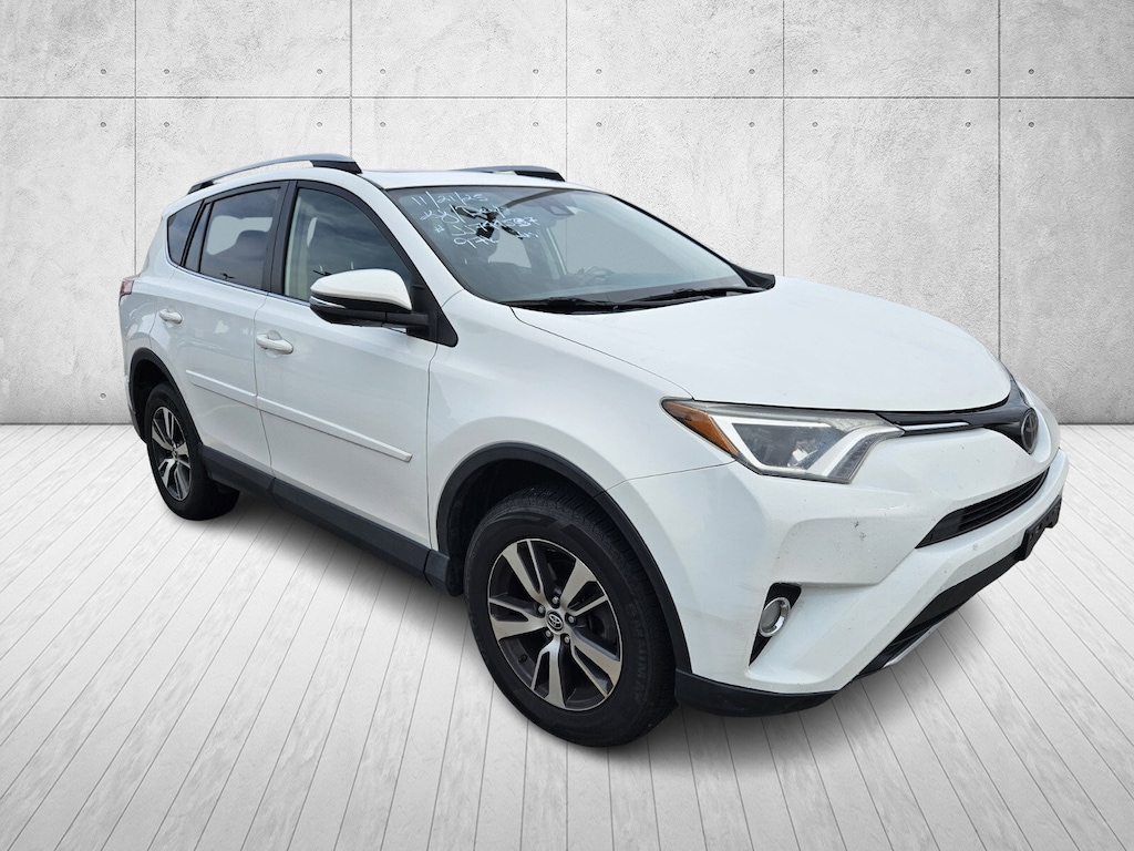 Used 2018 Toyota RAV4 XLE XLE AWD