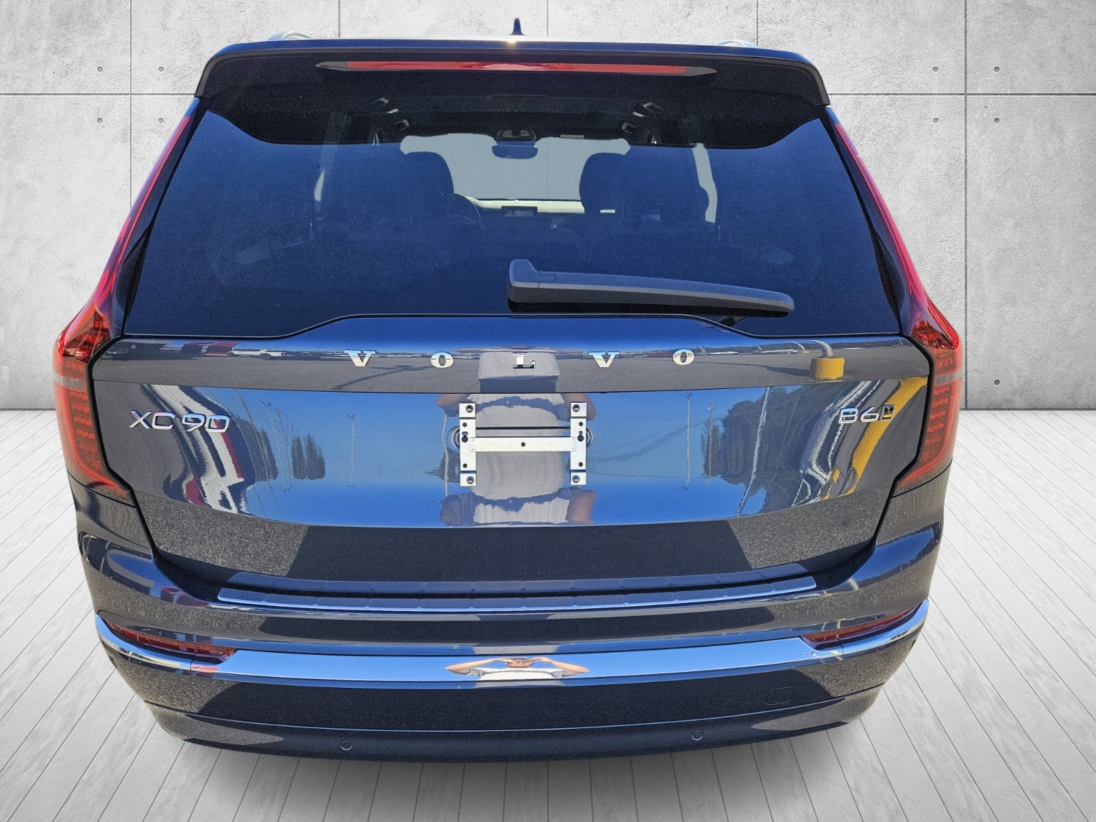 2026 Volvo XC90 Plus - Photo 6