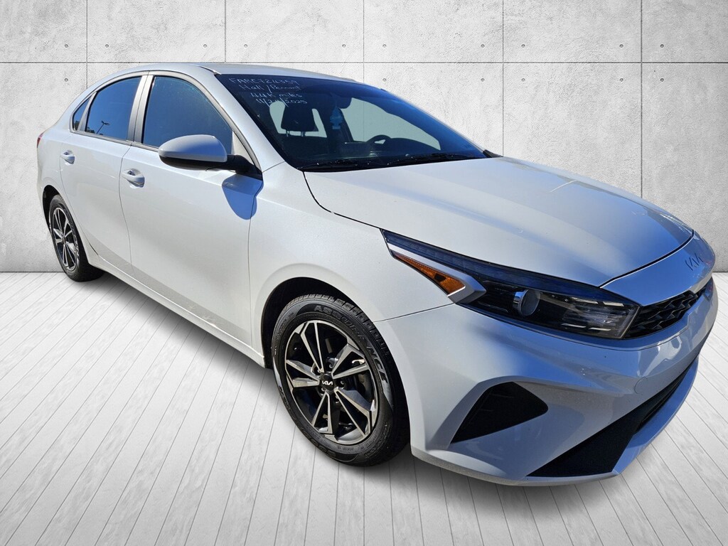 Used 2024 Kia Forte LXS LXS IVT