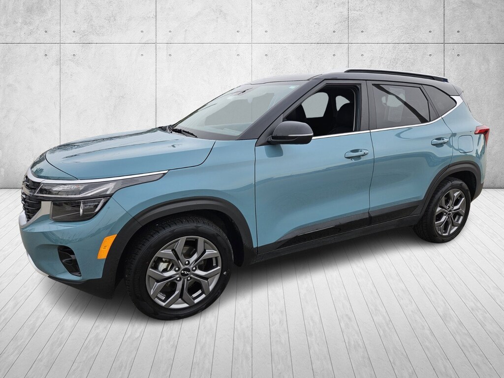 Used 2024 Kia Seltos S S IVT FWD