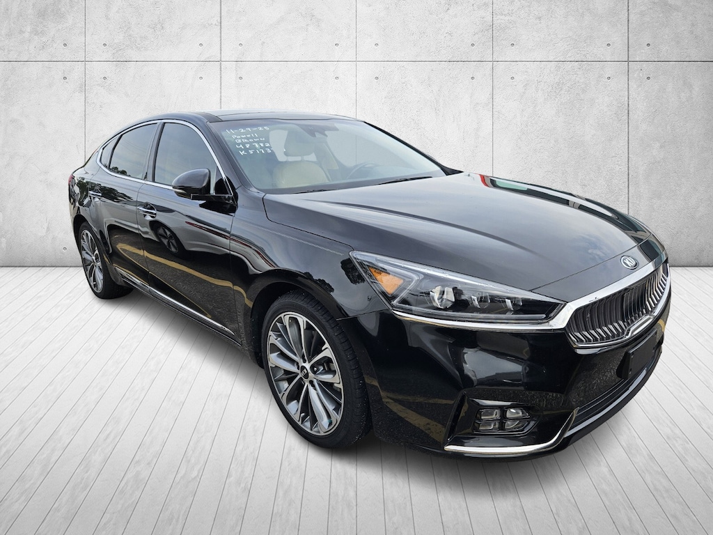 Used 2019 Kia Cadenza Technology Sedan