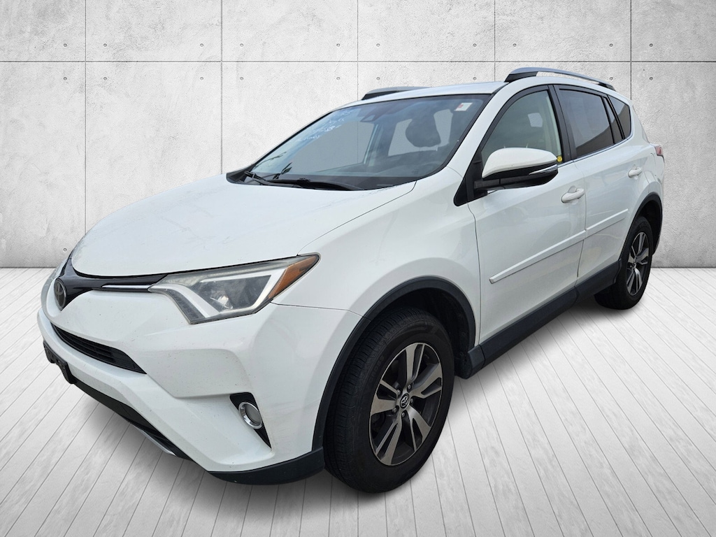 Used 2018 Toyota RAV4 XLE XLE AWD